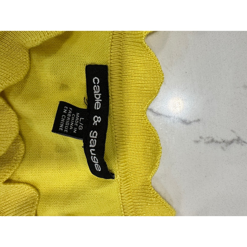 Cable & Gauge Yellow Scalloped Trim 3/4 Sleeve Button Front Cardigan Sweater L - Picture 3 of 6